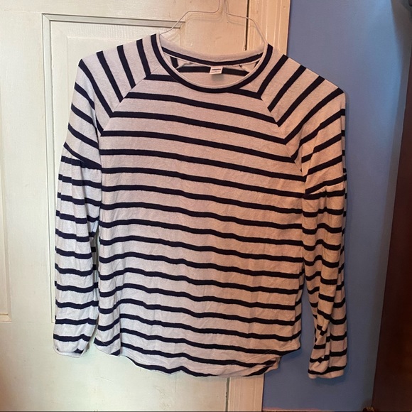 Old Navy Balloon Sleeve Sweater - Picture 2 of 4